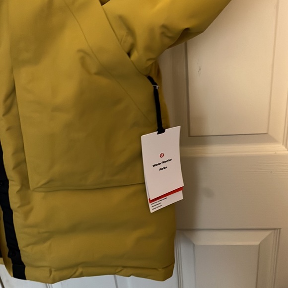 Lululemon Winter Warrior Parka - Picture 3 of 6